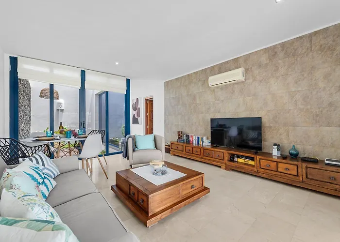 Olivina * Playa Blanca (Lanzarote)