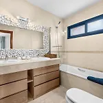 Olivina * Playa Blanca (Lanzarote)