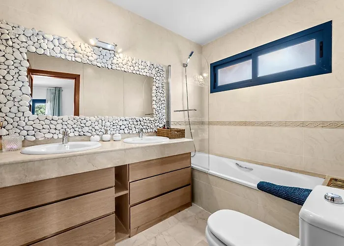 Olivina * Playa Blanca (Lanzarote)